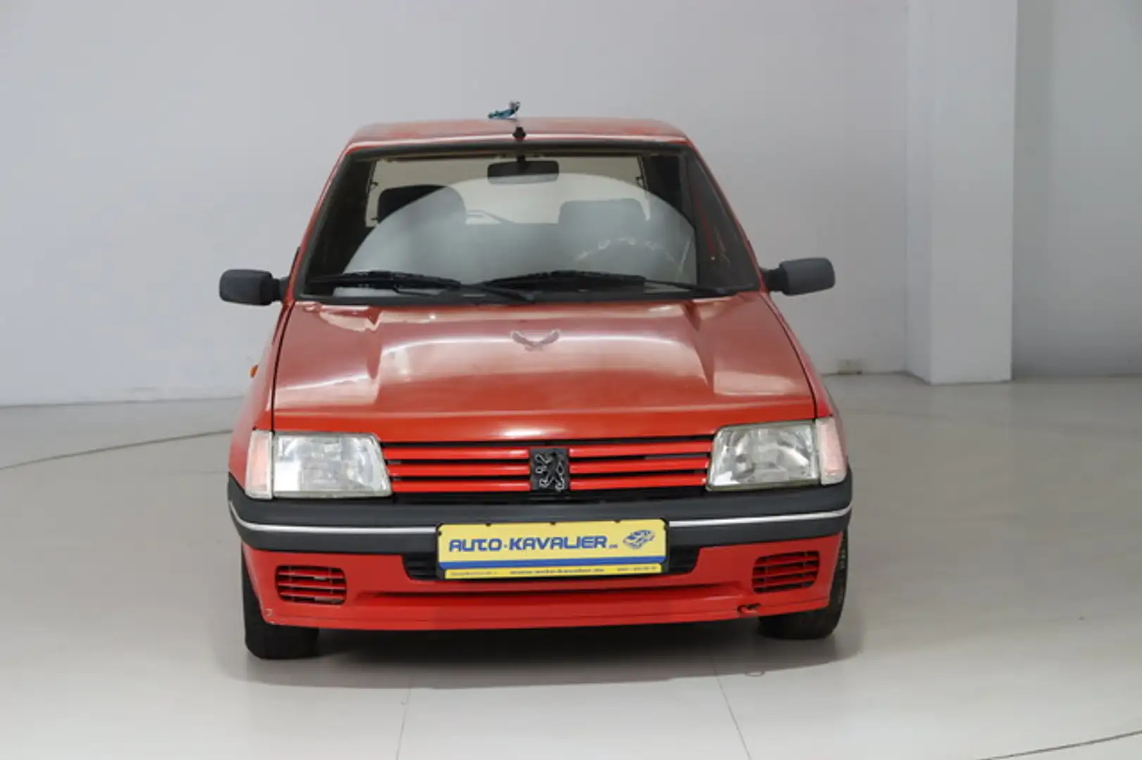 Peugeot 205 Auto Forever * 1. Hand * wenig Kilometer Rood - 2