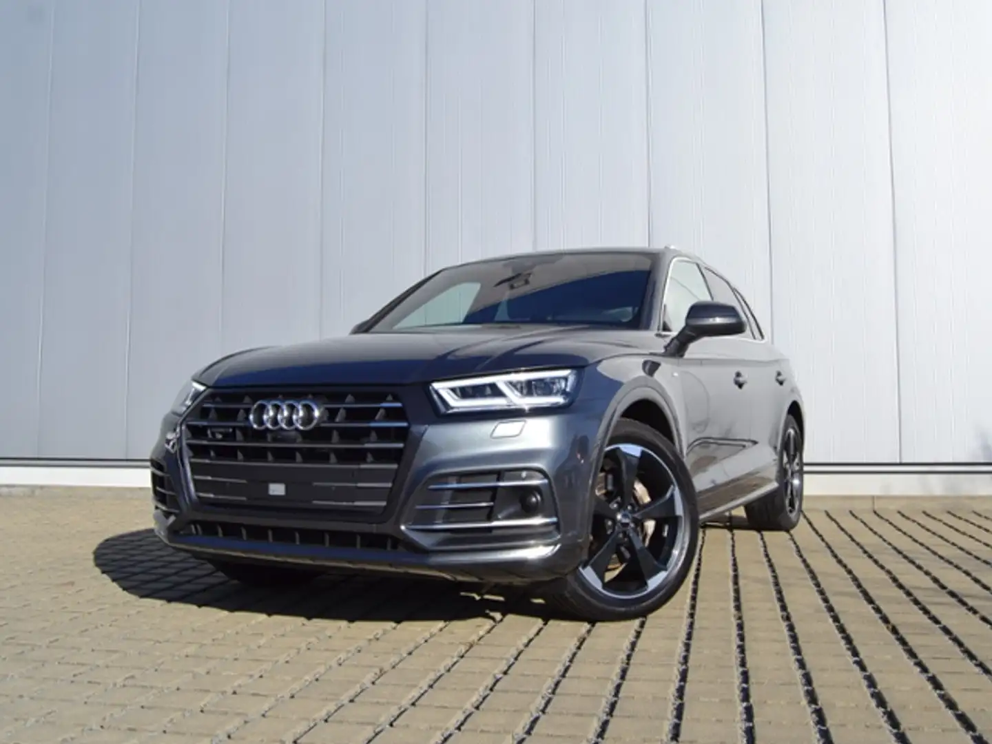 Audi Q5 Sport 55 TFSI e 367 PS qu. S-line-Sport 20-ZOLL/L Grijs - 2