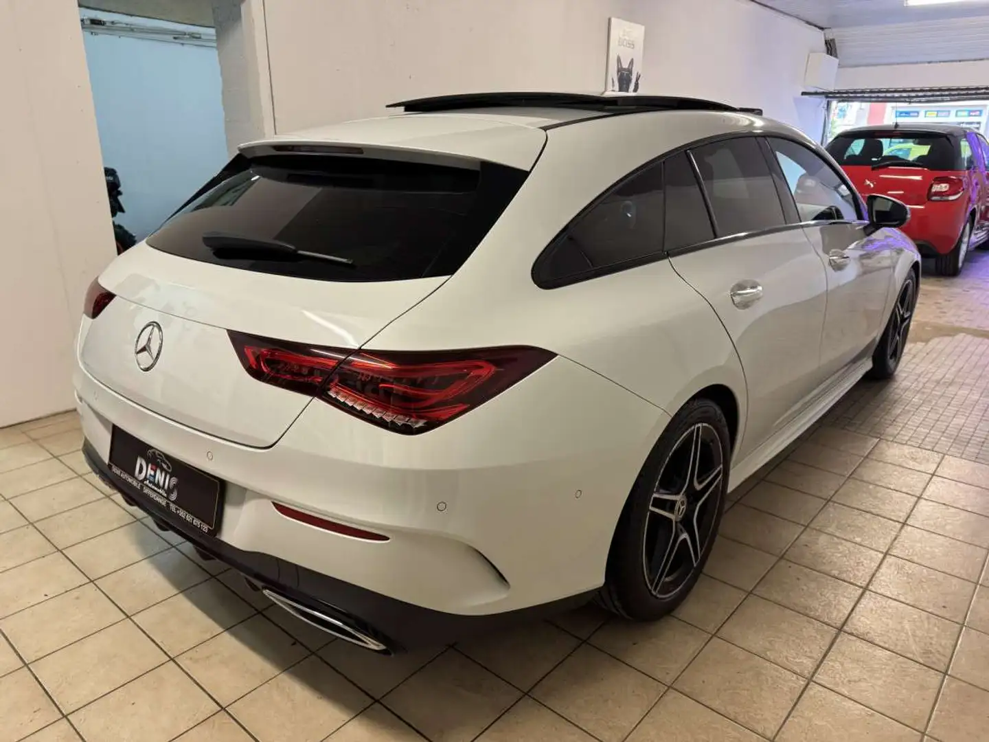 Mercedes-Benz CLA 180 Shooting Brake AMG-LINE Automatique Blanc - 2