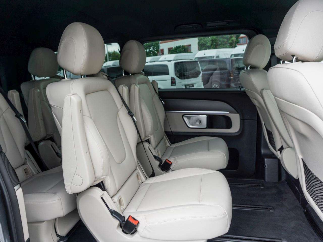 Mercedes-Benz V 250