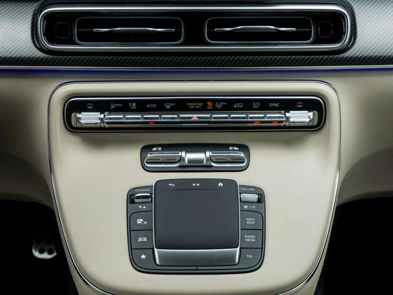 Mercedes-Benz V 250