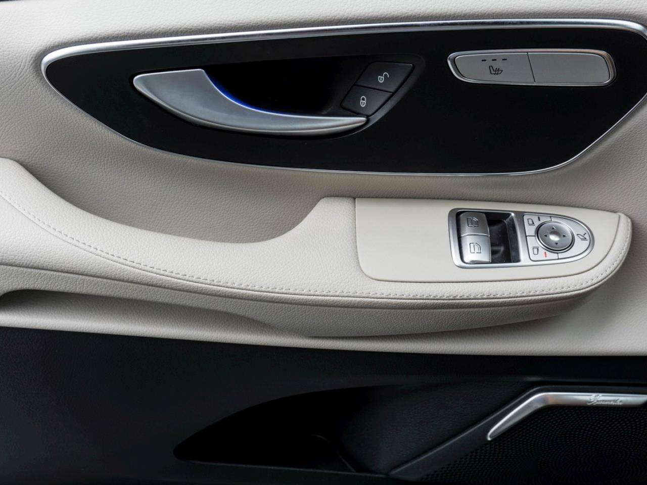 Mercedes-Benz V 250