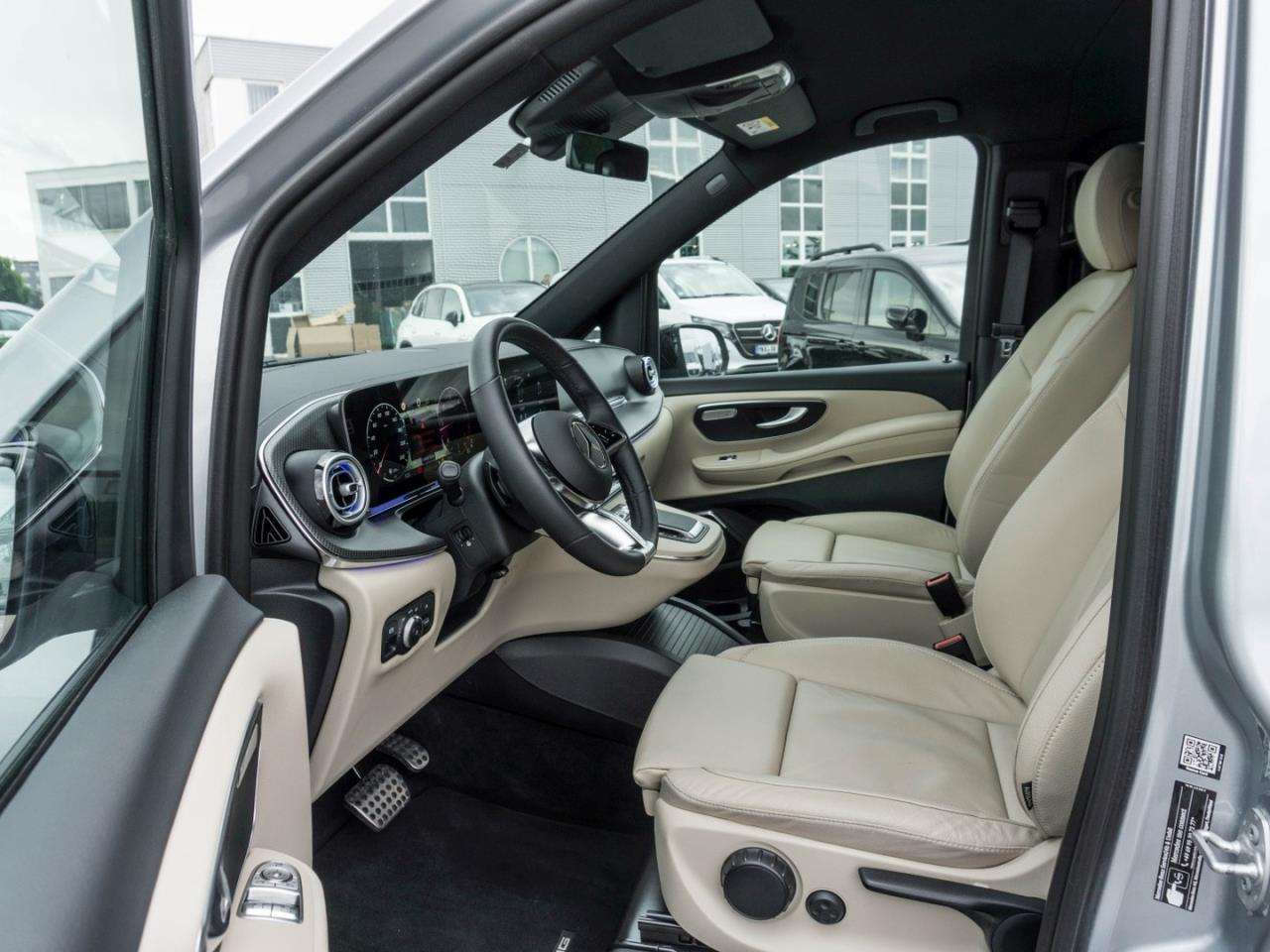 Mercedes-Benz V 250