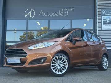 1.0 EcoBoost Titanium Bluetooth Cruise ctrl Led