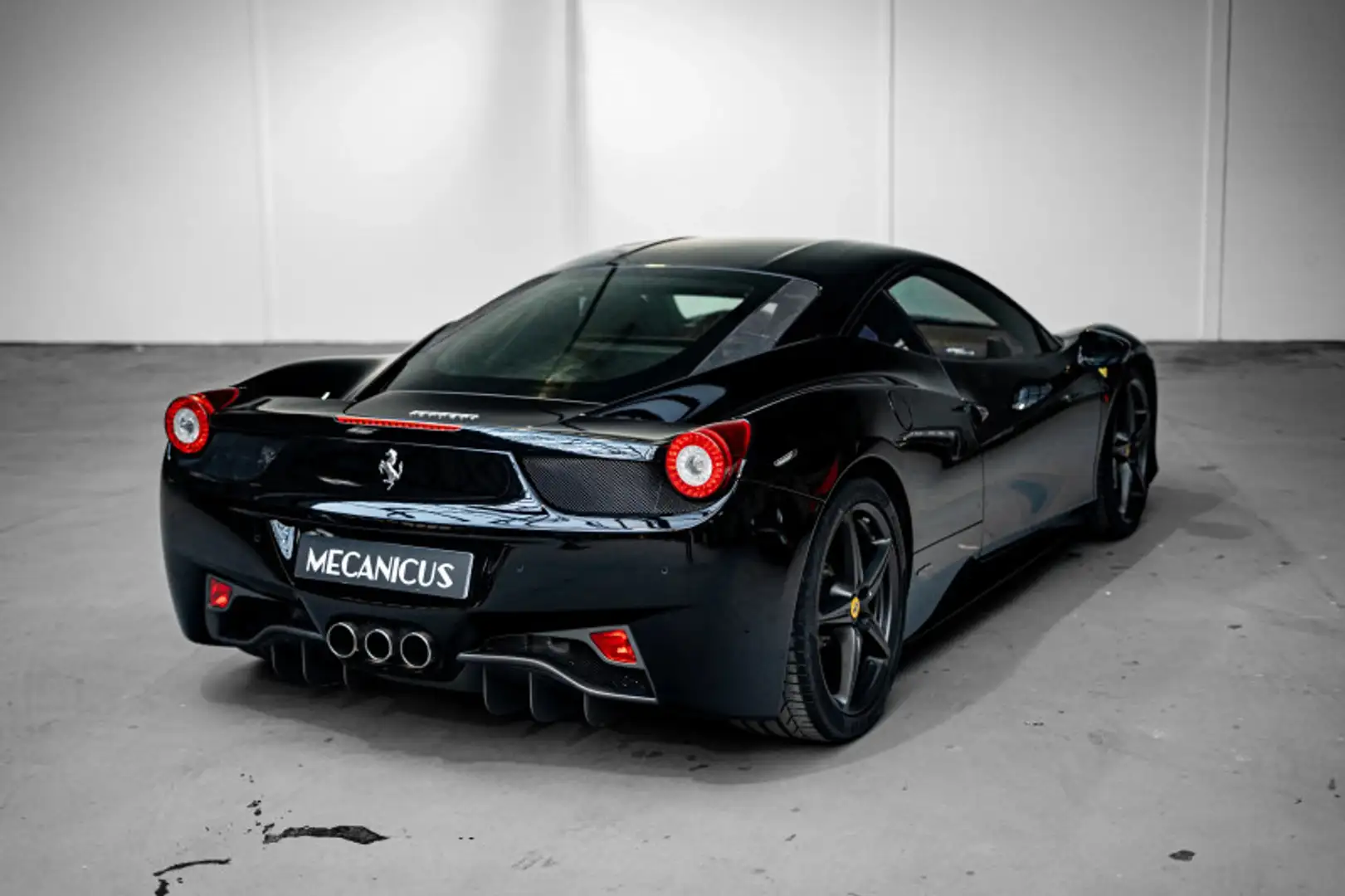 Ferrari 458 Italia *Entretiens Ferrari / Sièges Goldrake carbone / Entretien 2025* Schwarz - 2