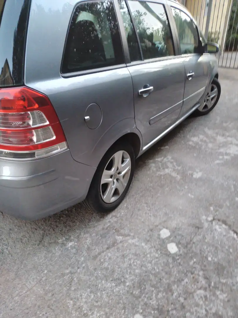 Opel Zafira Zafira II 20051.7 cdti Club 110cv Grigio - 1