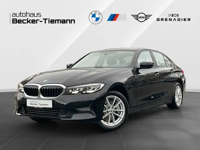 BMW 330 i xDrive Limousine | AHK | Navi | Lenkradhz. | Kom