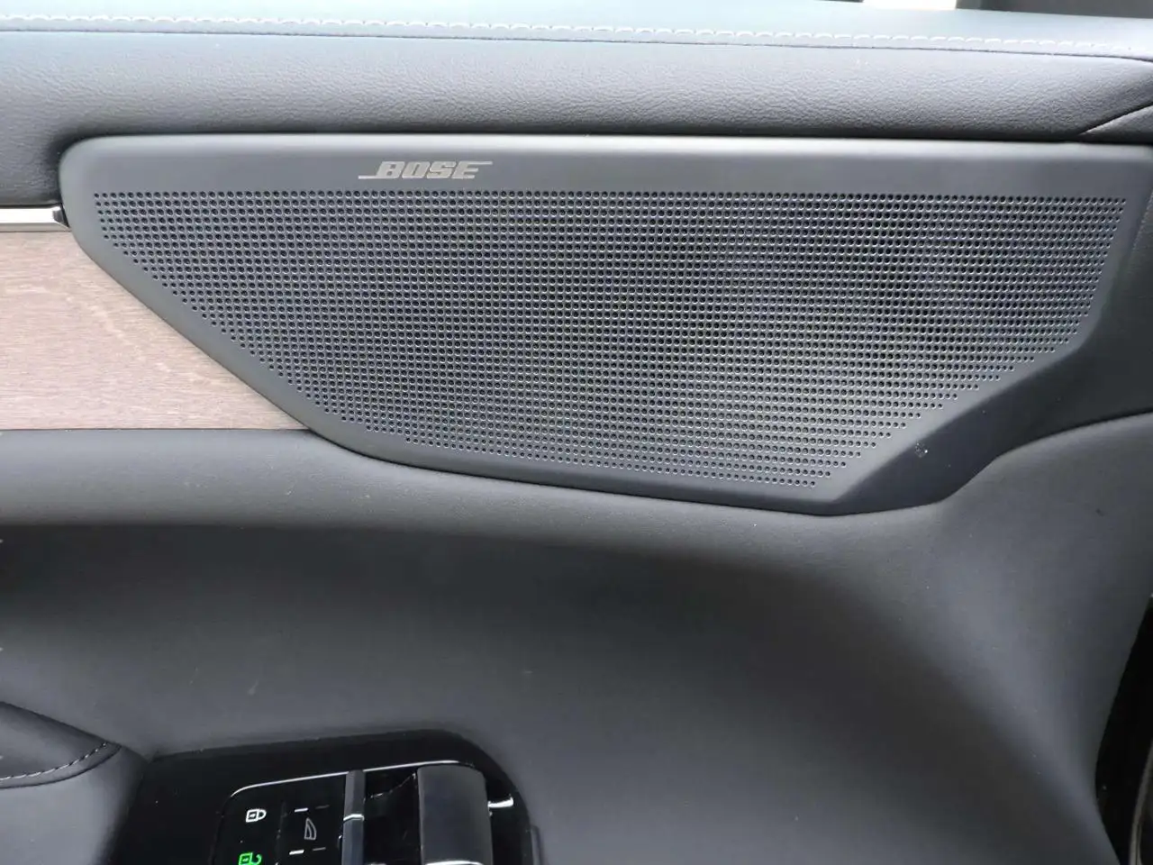 Volvo ES90 2026