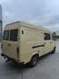 Mercedes-Benz 210/310 Beige - thumbnail 2