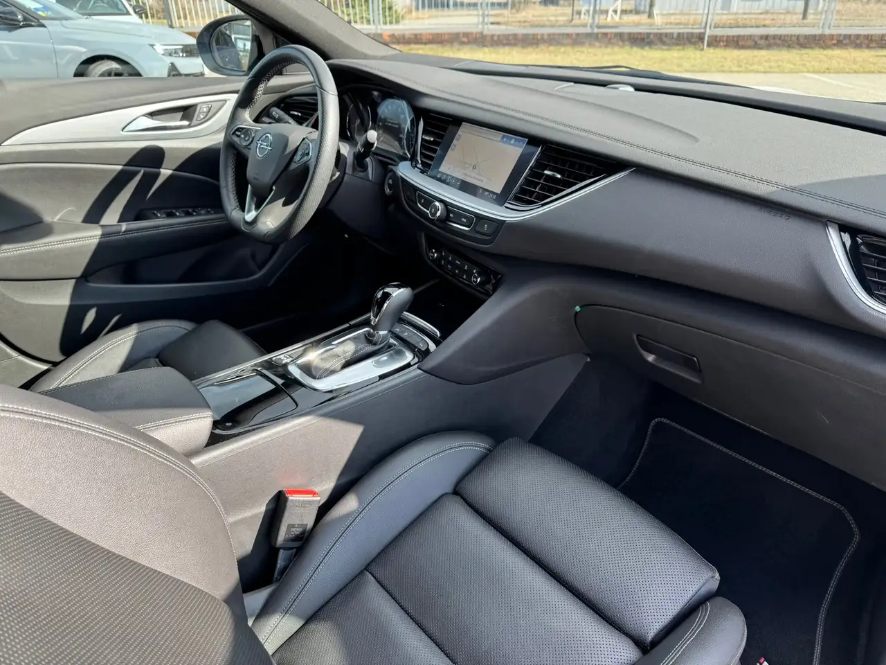 Opel Insignia B Grand Sport GSi 4x4 16