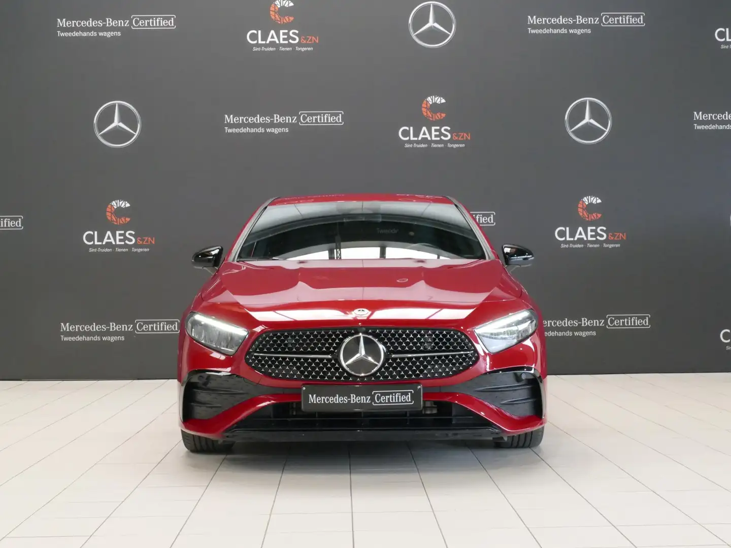 Mercedes-Benz A 180 180d AMG Line DOS 7553 Rouge - 2