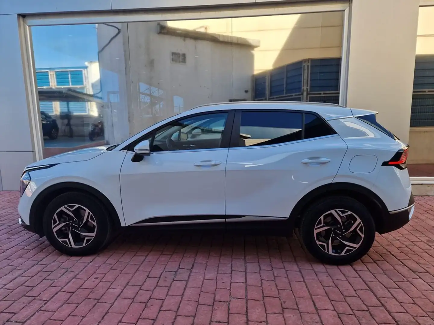 Kia Sportage 1.6 T-GDi Drive 150 Blanco - 1