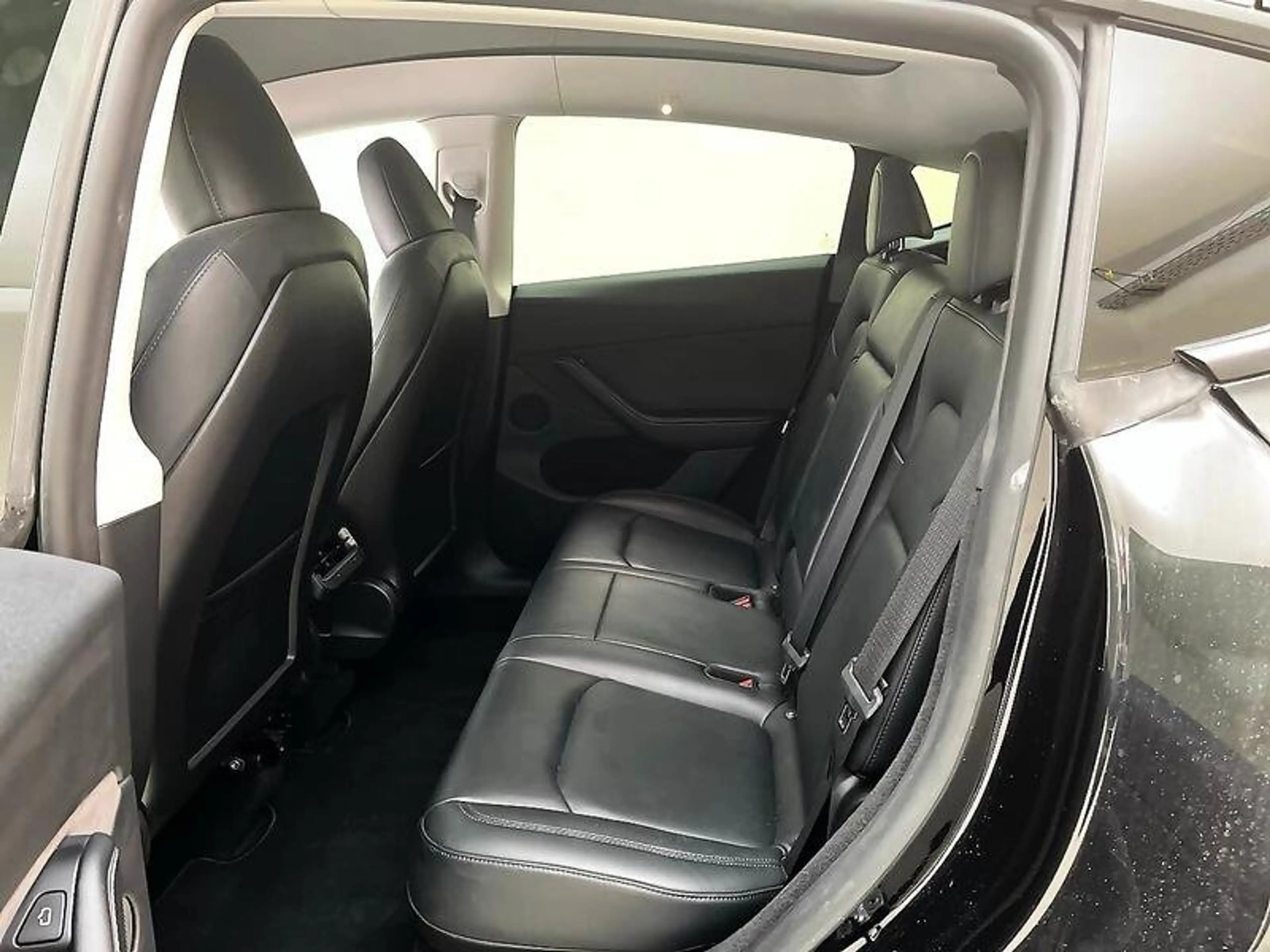 Tesla Model Y Long Range Dual Motor AWD 75 kWh Pano/WPU — photo 8