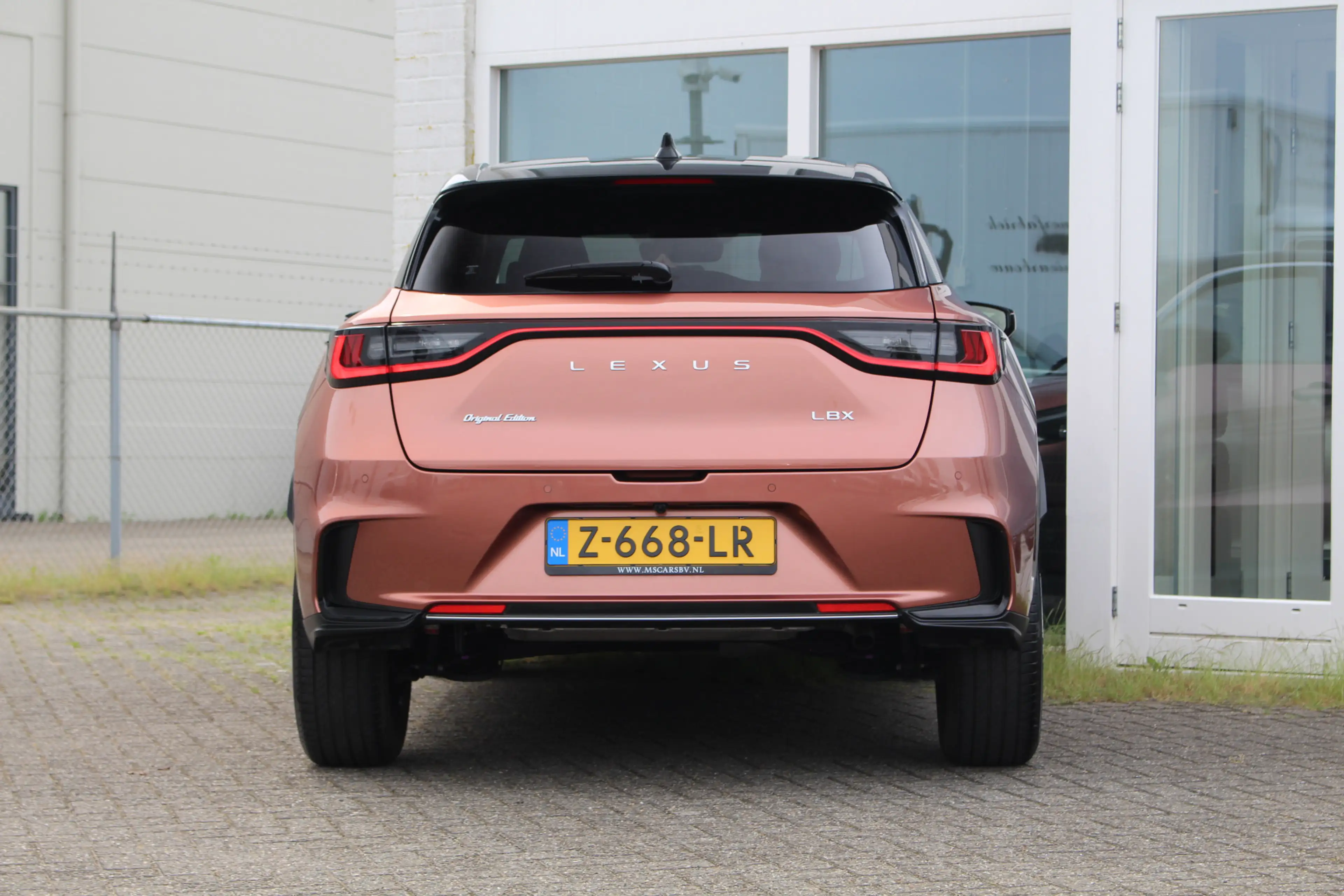 Lexus LBX Original Edition 2WD Hybrid I NL-auto! I Uniek I T — photo 4