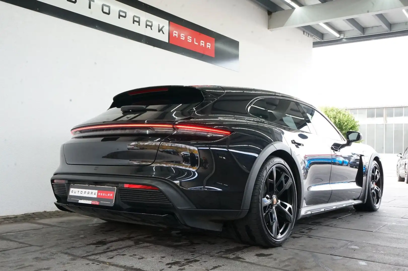 Porsche Taycan 4S Cross Turismo/P-Display/HeadUp/MEGA/21 Schwarz - 2