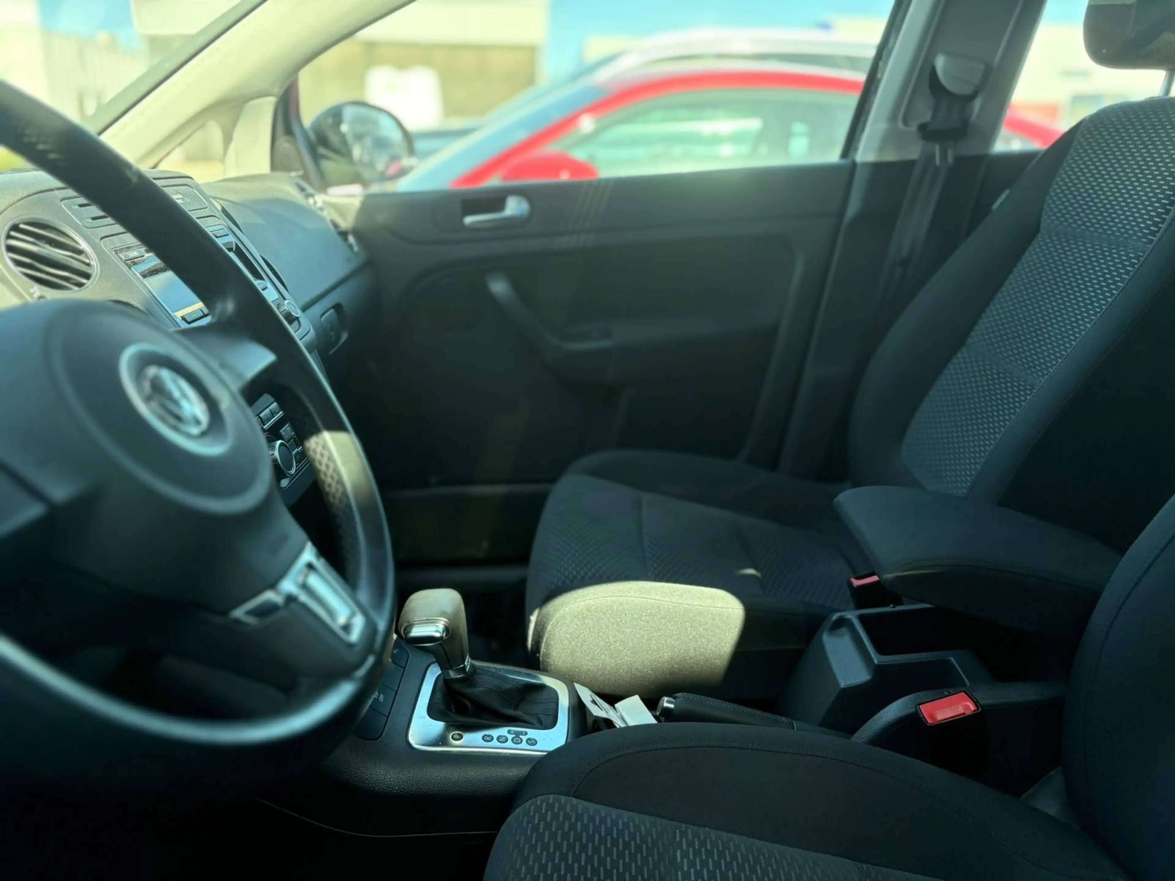 Volkswagen Golf Plus 1,4 TSI DSG Comfortline Schiebedach/1. — photo 9