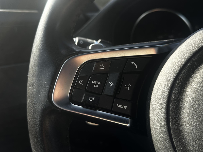 Jaguar XF Sportbrake 2.0d Chequered Flag R Sport Panoramadak — photo 22