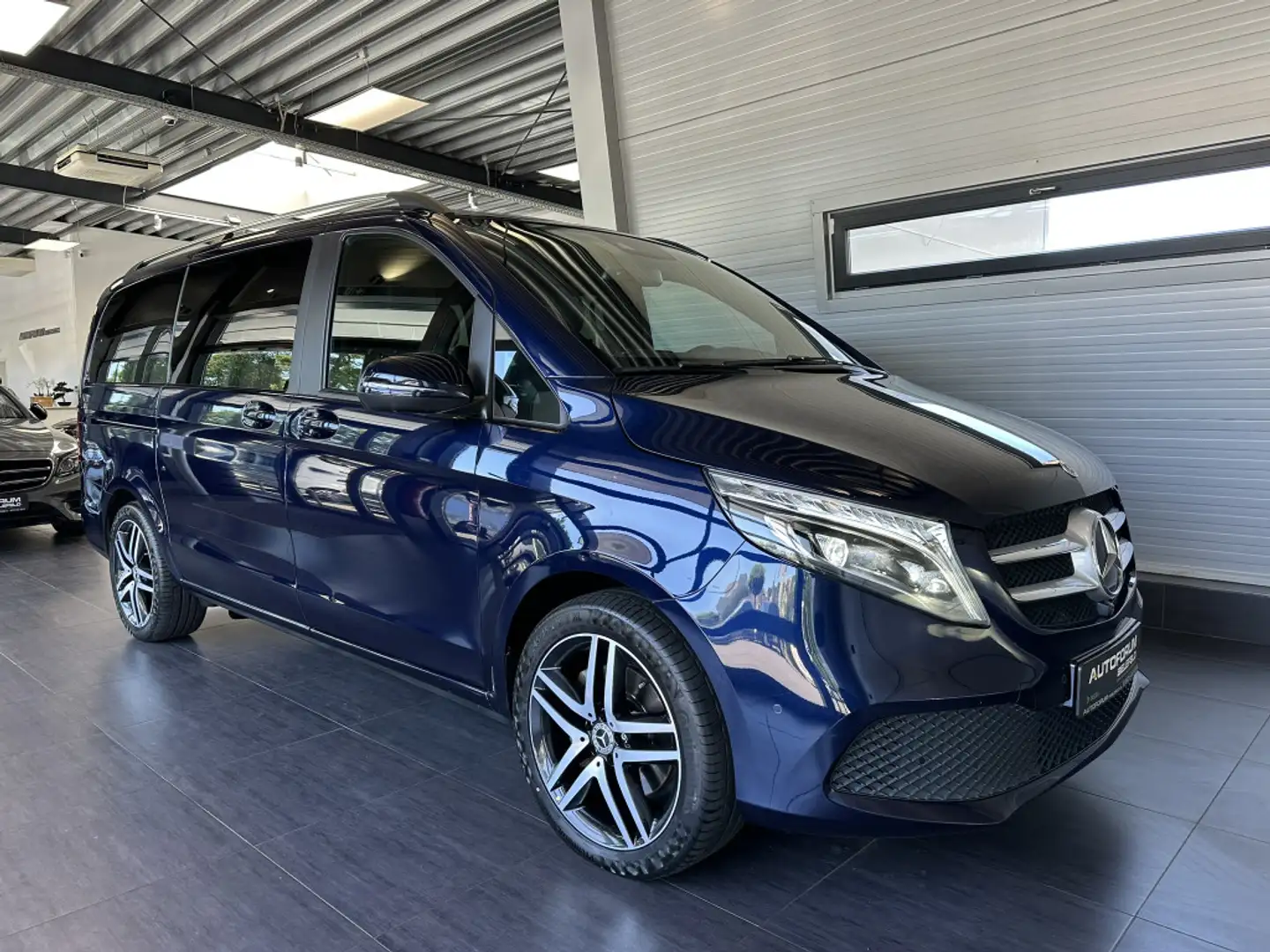 Mercedes-Benz V 300 d 4M Av.Edition Lang|Airmatic|Leder|LM19 Blu/Azzurro - 1