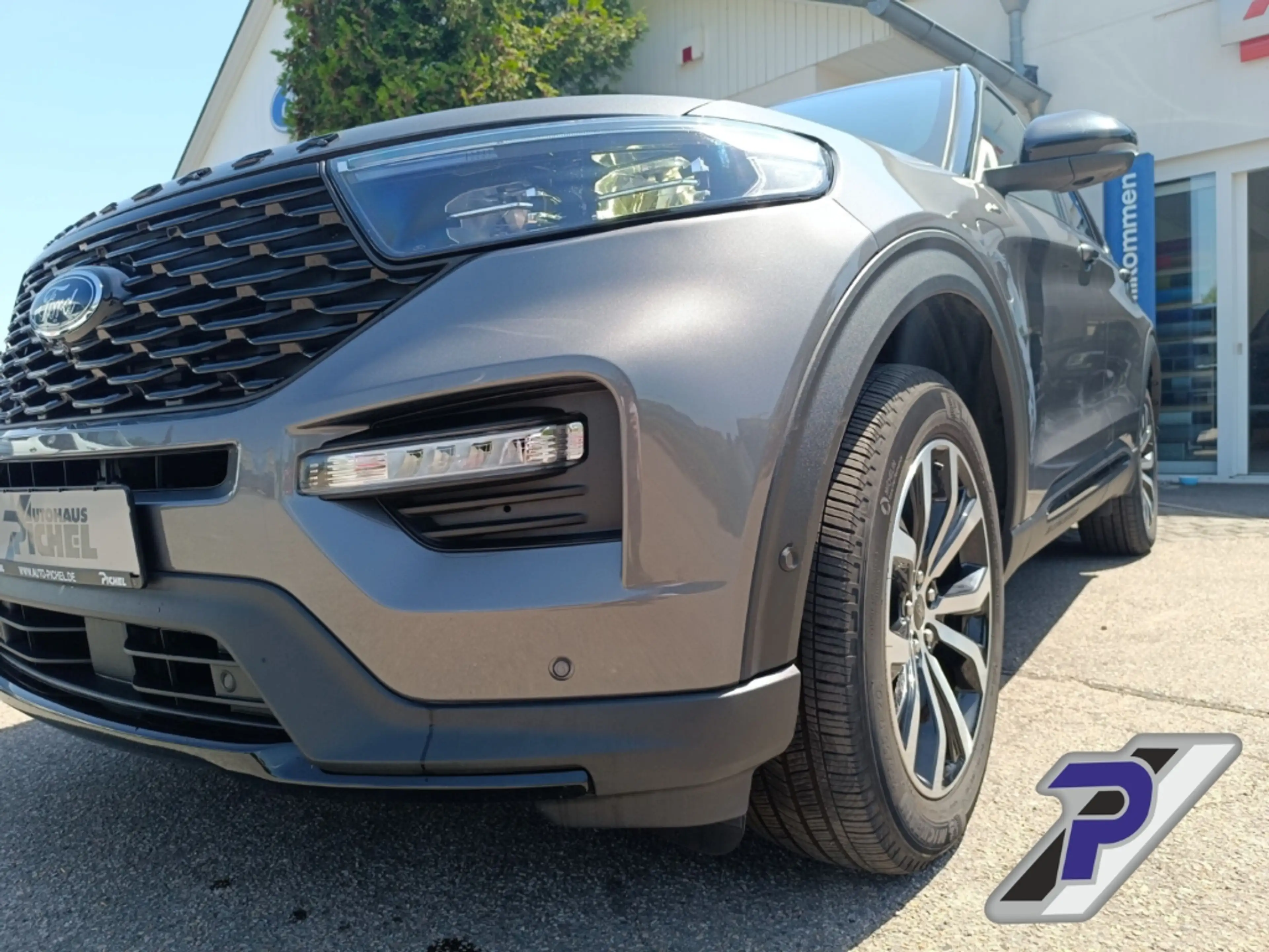 Ford Explorer PHEV 4x4 ST-Line 7-Sitzer AHK El. Panodach Navi Le — photo 9