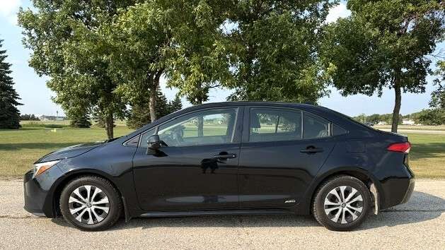 2023 Toyota Corolla LE AWD CARPLAY | NO ACCIDENTS | WARRANTY INCLUDED — снимка 1