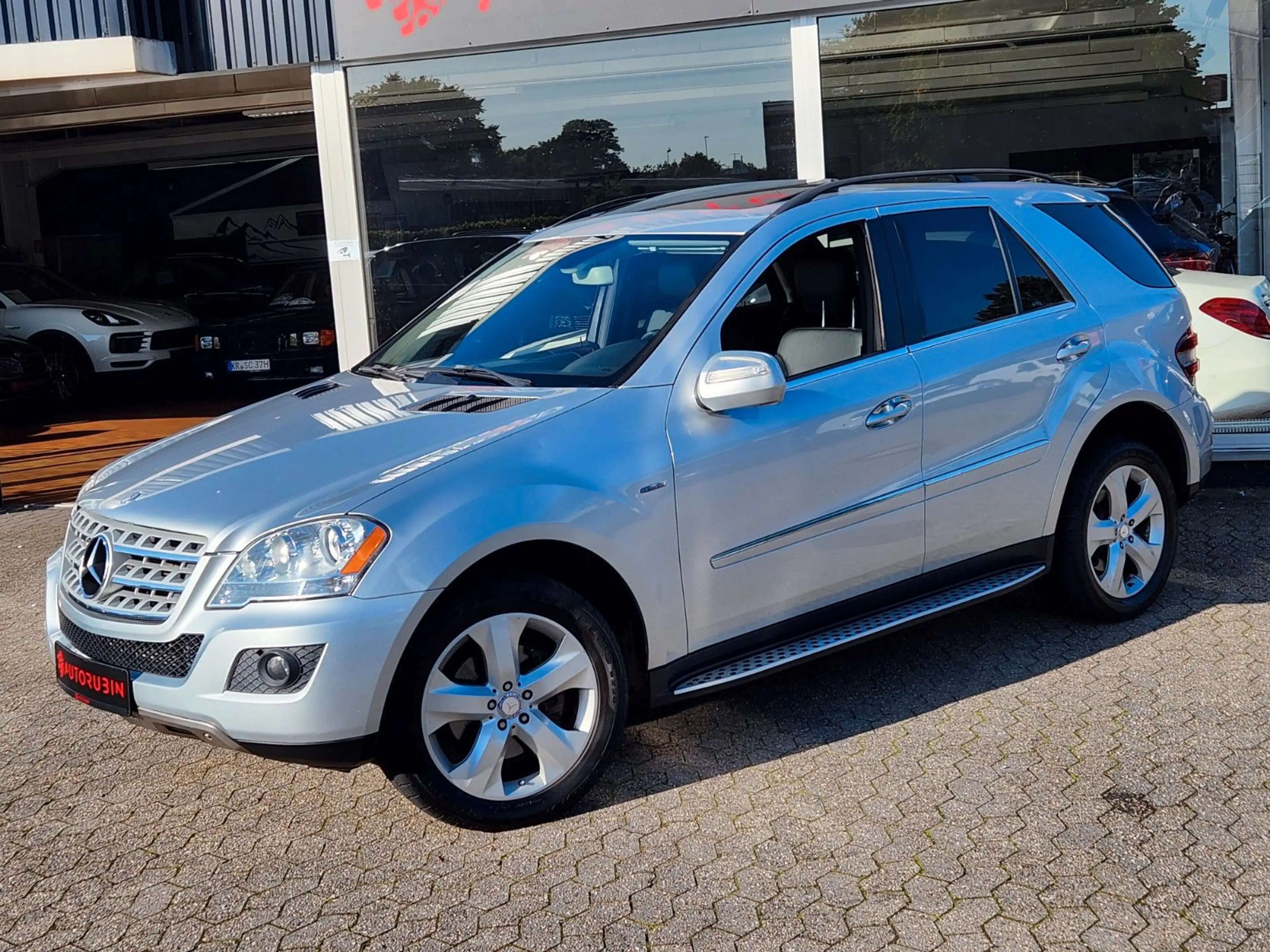 Mercedes-Benz ML 350 CDI 4MATIC LEDER/EL.SD/KAMERA — photo 3