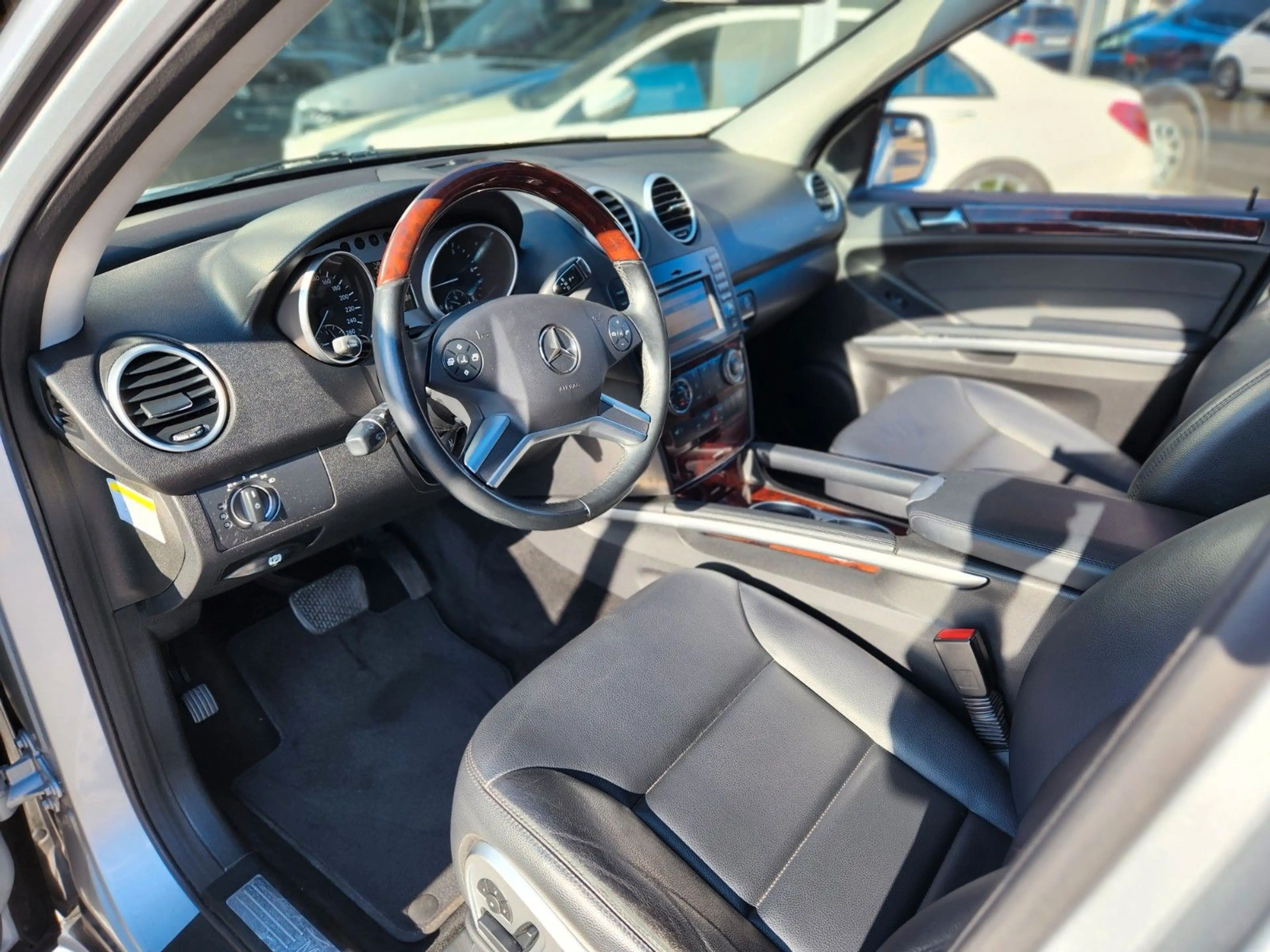 Mercedes-Benz ML 350 CDI 4MATIC LEDER/EL.SD/KAMERA — photo 18