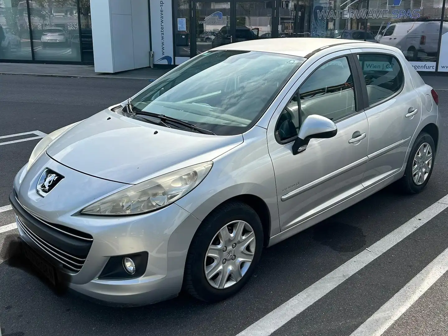 Peugeot 207 207 Ö3-Edition 1,4 16V VTi Ö3-Edition Silber - 2