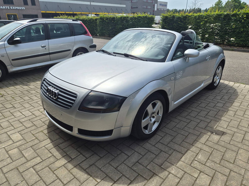 Audi TT 1.8 Turbo 20v — photo 2