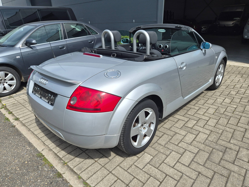 Audi TT 1.8 Turbo 20v — photo 4