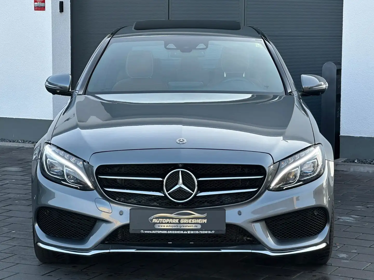 Mercedes-Benz C 200 4Matic 9G*AMG*DESIGNO*VOLL*360°S-DACH*ILS Gris - 2