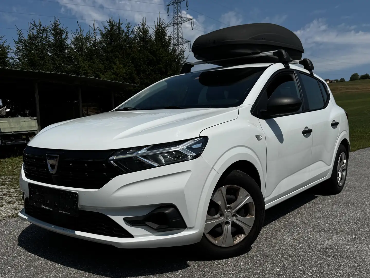 Dacia Sandero 1,0 - Erstbesitz, Pickerl ohne Mängel. Weiß - 1