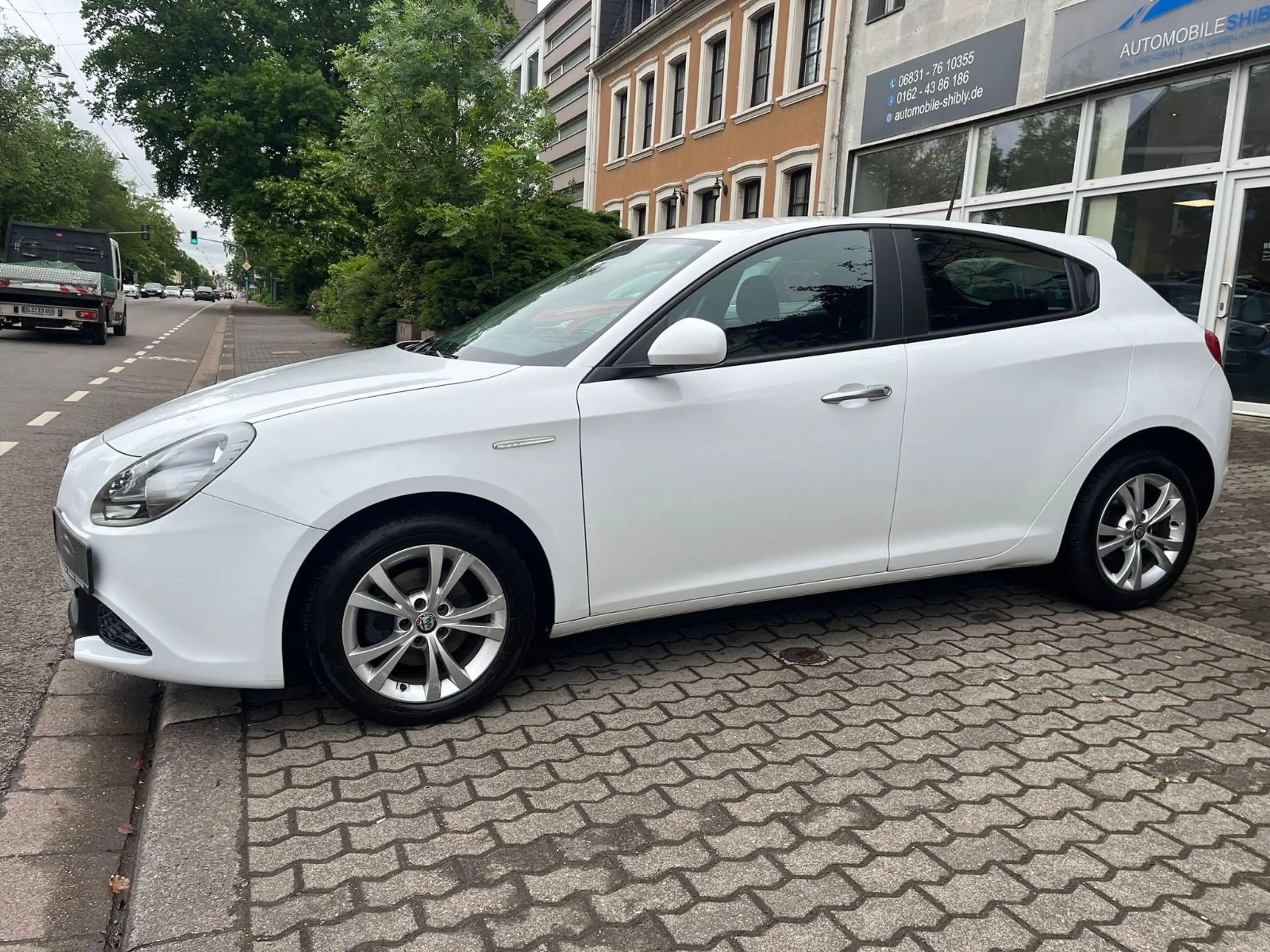 Alfa Romeo Giulietta 1.6 JTDm 16V TCT Super, Automatik,E6 — photo 4