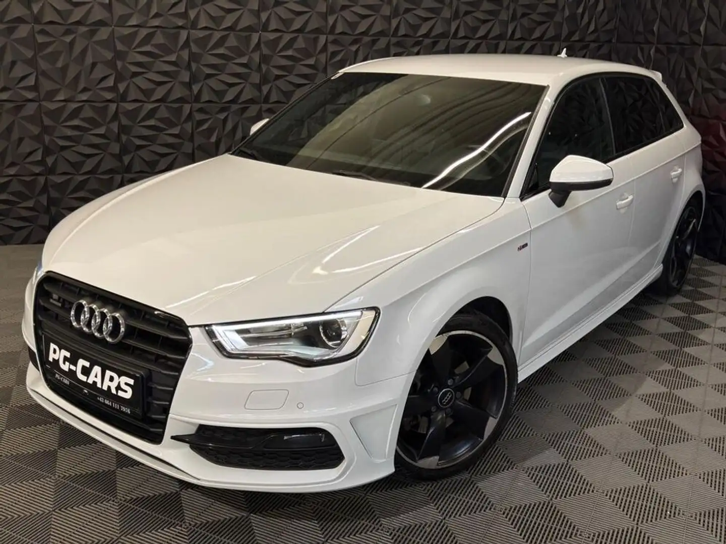 Audi A3 2.0 TDI quattro S line Sportpaket DSG Weiß - 1