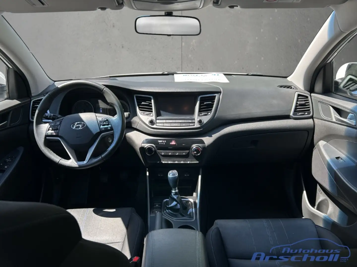 Hyundai TUCSON blue Classic 2WD T-GDi 1.6 Alarm Tel.-Vorb. Bergan Weiß - 2