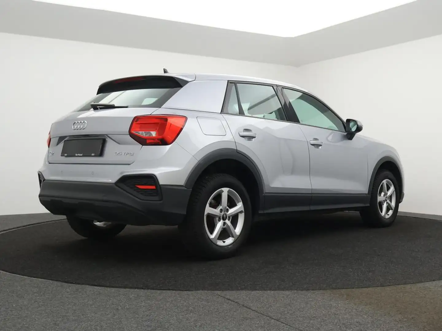 Audi Q2 35TFSI Business Edition 150PK *AUTOMAAT*NAVI*PDC*CRUISE*BLTH*... Argent - 2