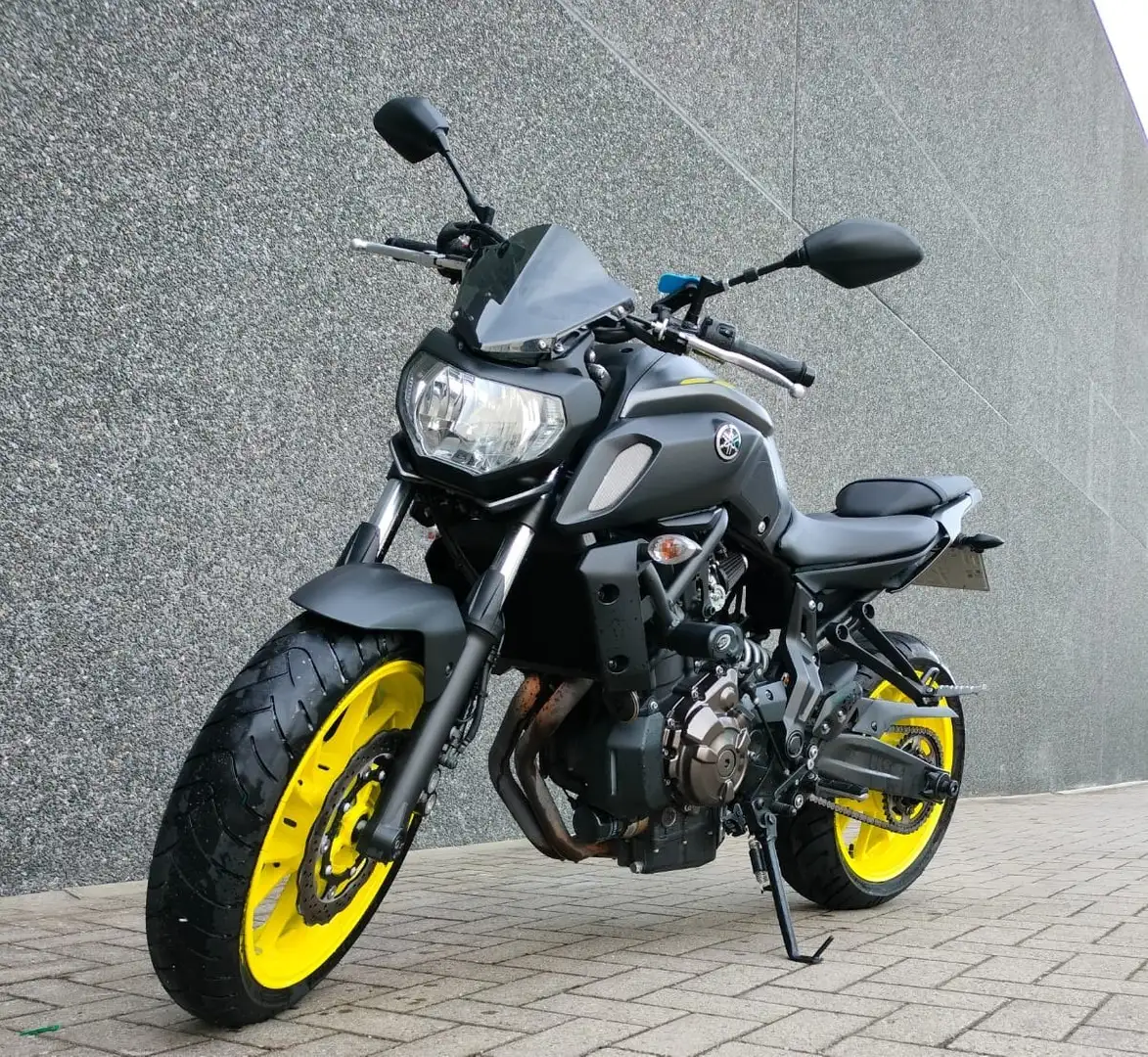 Yamaha MT-07 Full Power Yellow - 1