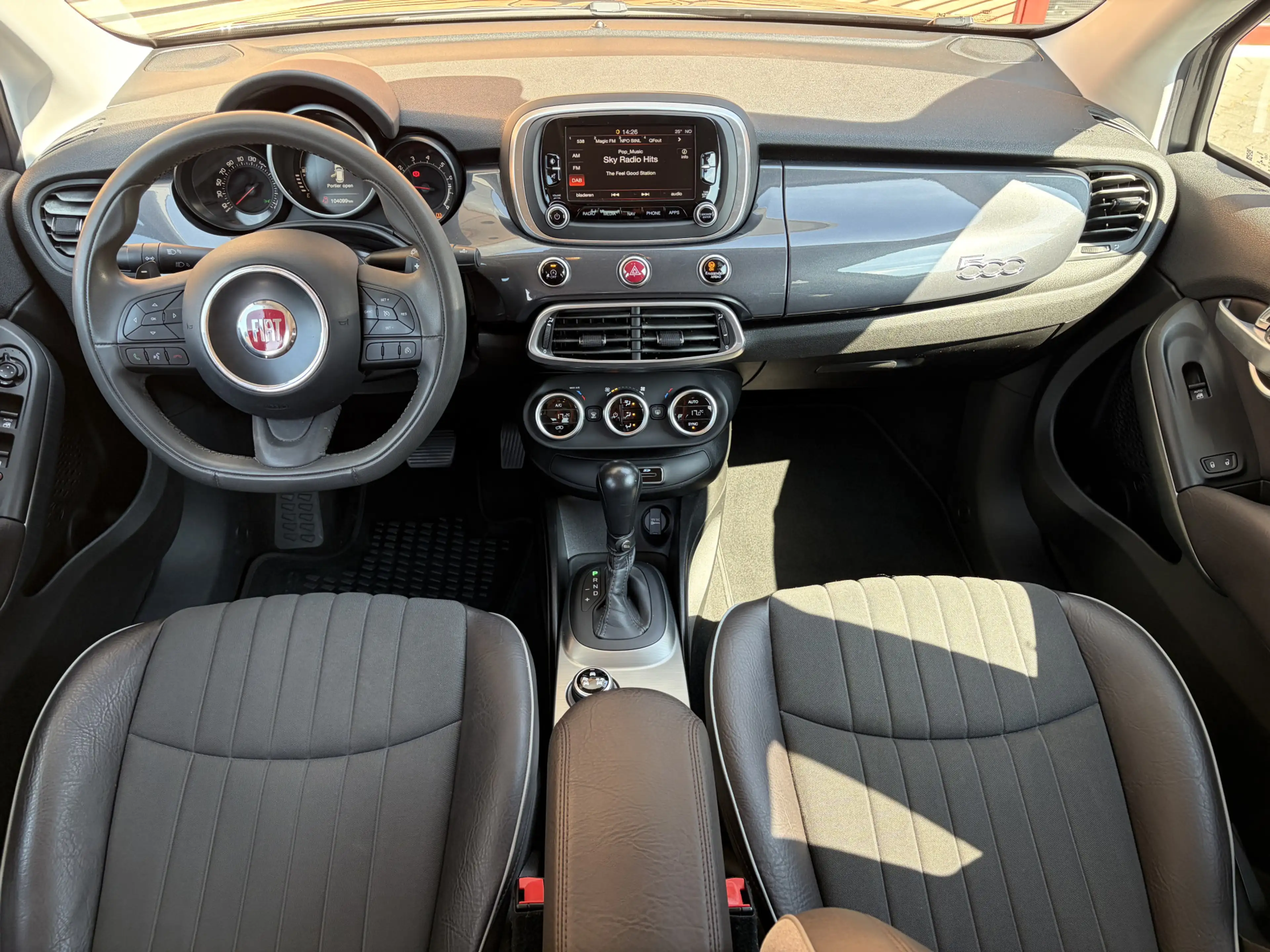 Fiat 500X 1.4 Turbo MultiAir Lounge Automaat / Navi / Cruise — photo 2