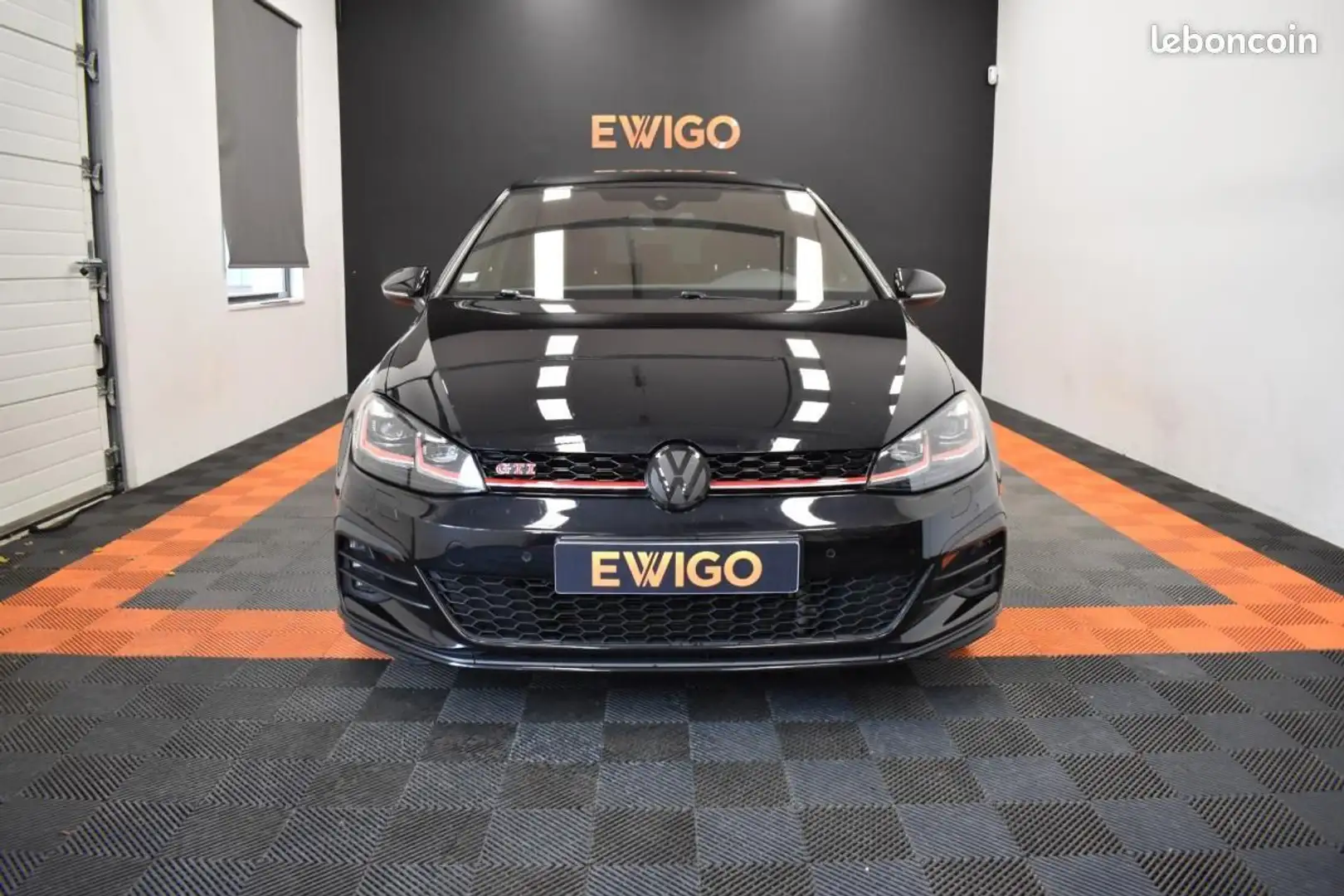 Volkswagen Golf 2.0 TSI 230ch GTI LIGNE MAX'INOX SUIVI CONSTRUCTEU Noir - 2