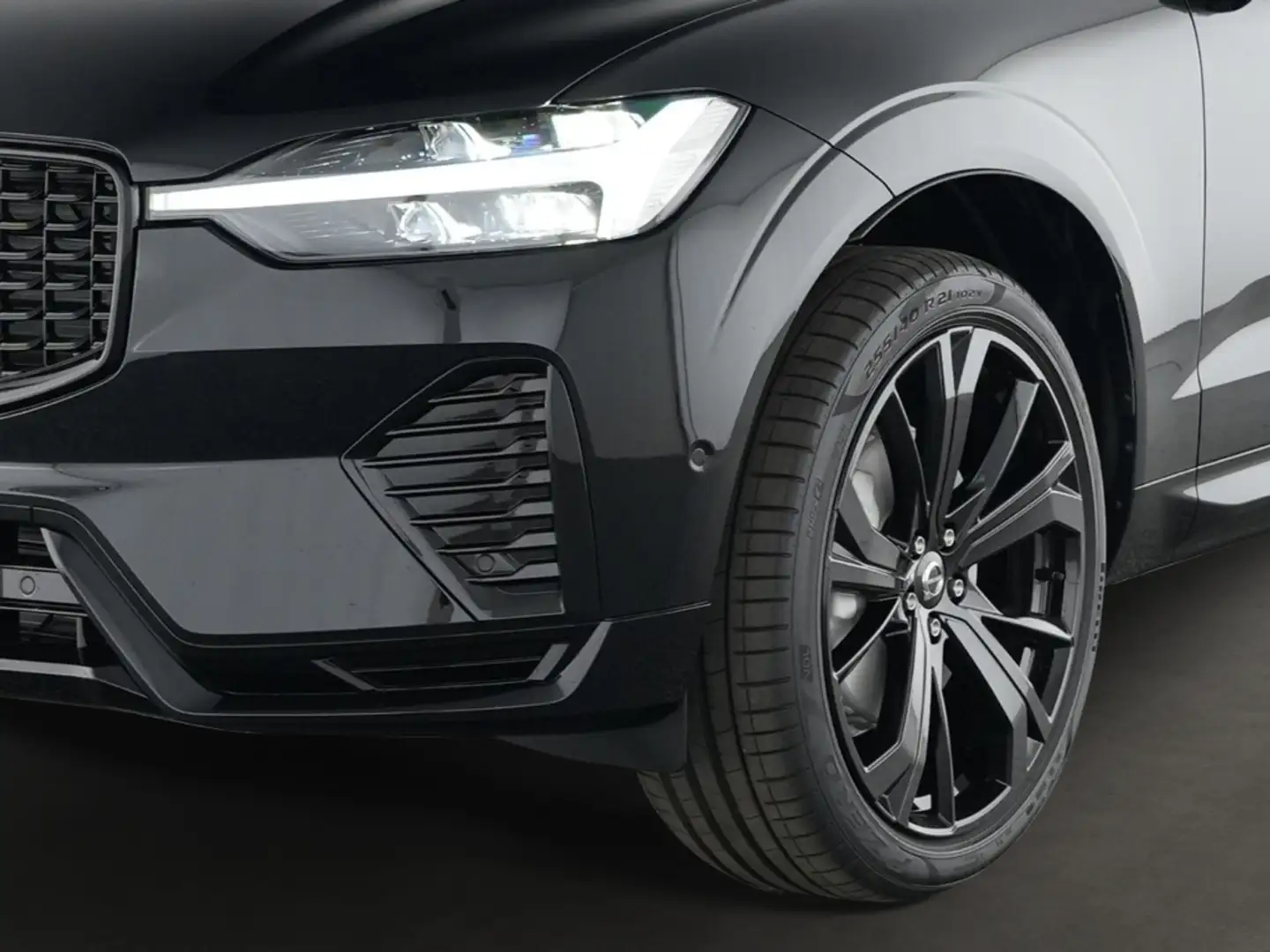 Volvo XC60 Plus Black Edition AWD B5 EU6e HUD Leder Digitales Schwarz - 2