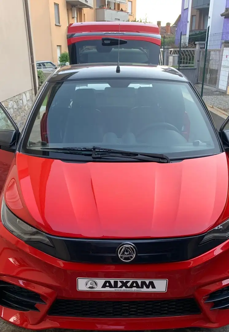 Aixam Mega Piros - 1