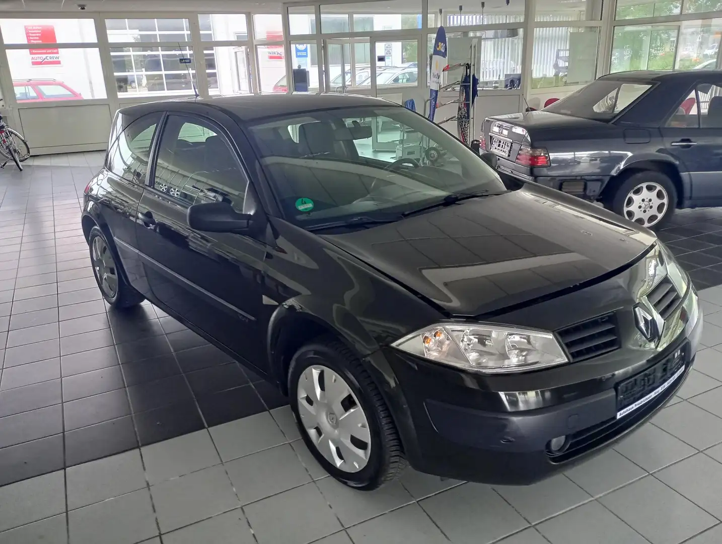 Renault Megane 1.4 Authentique Schwarz - 2