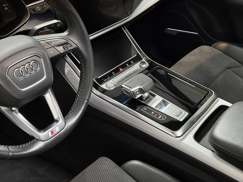Audi Q7 60 TFSI e Quattro Competition - LUCHTVERING - PANO — photo 13