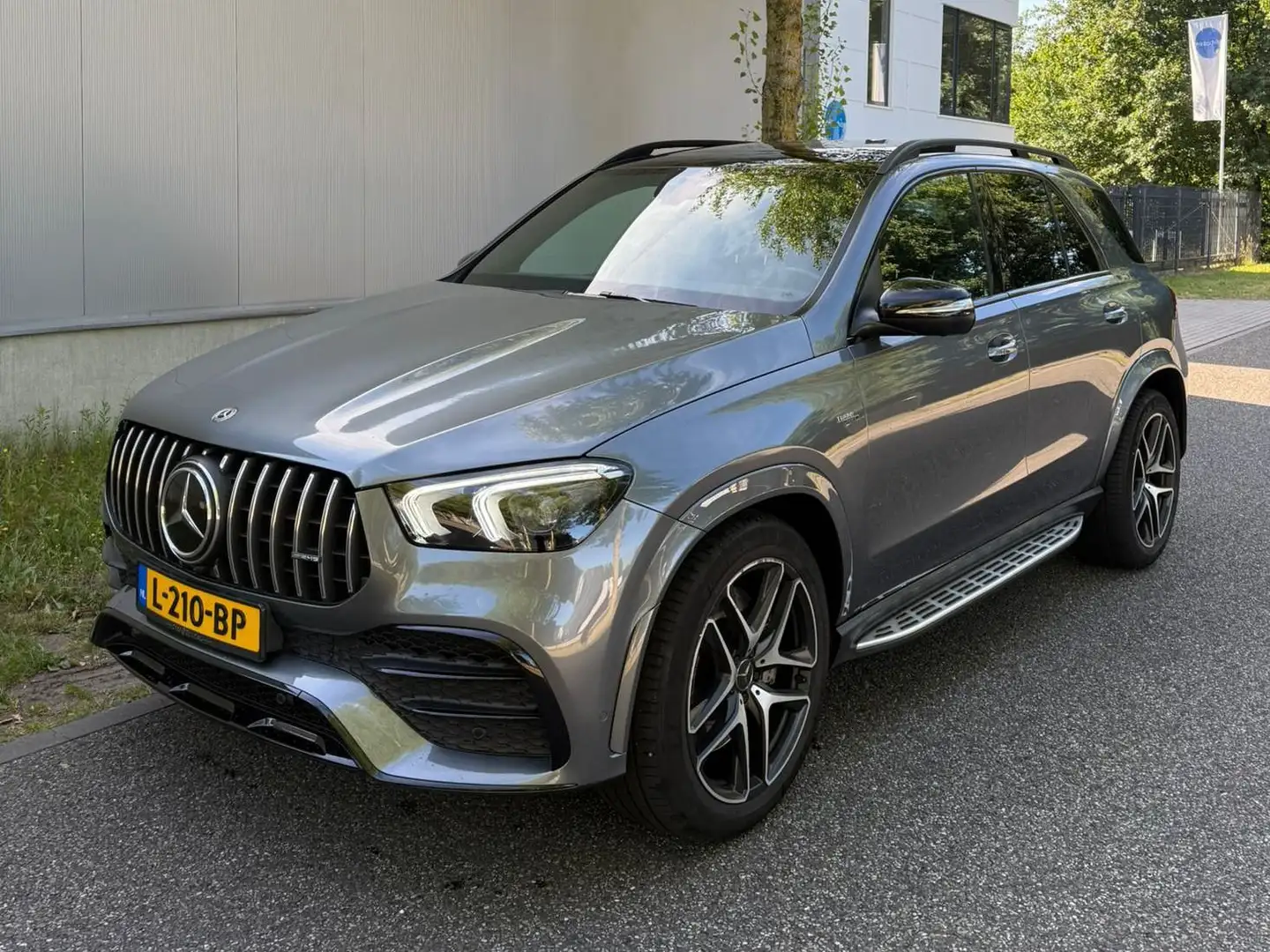 Mercedes-Benz GLE 53 AMG GLE 53 AMG Grijs - 1