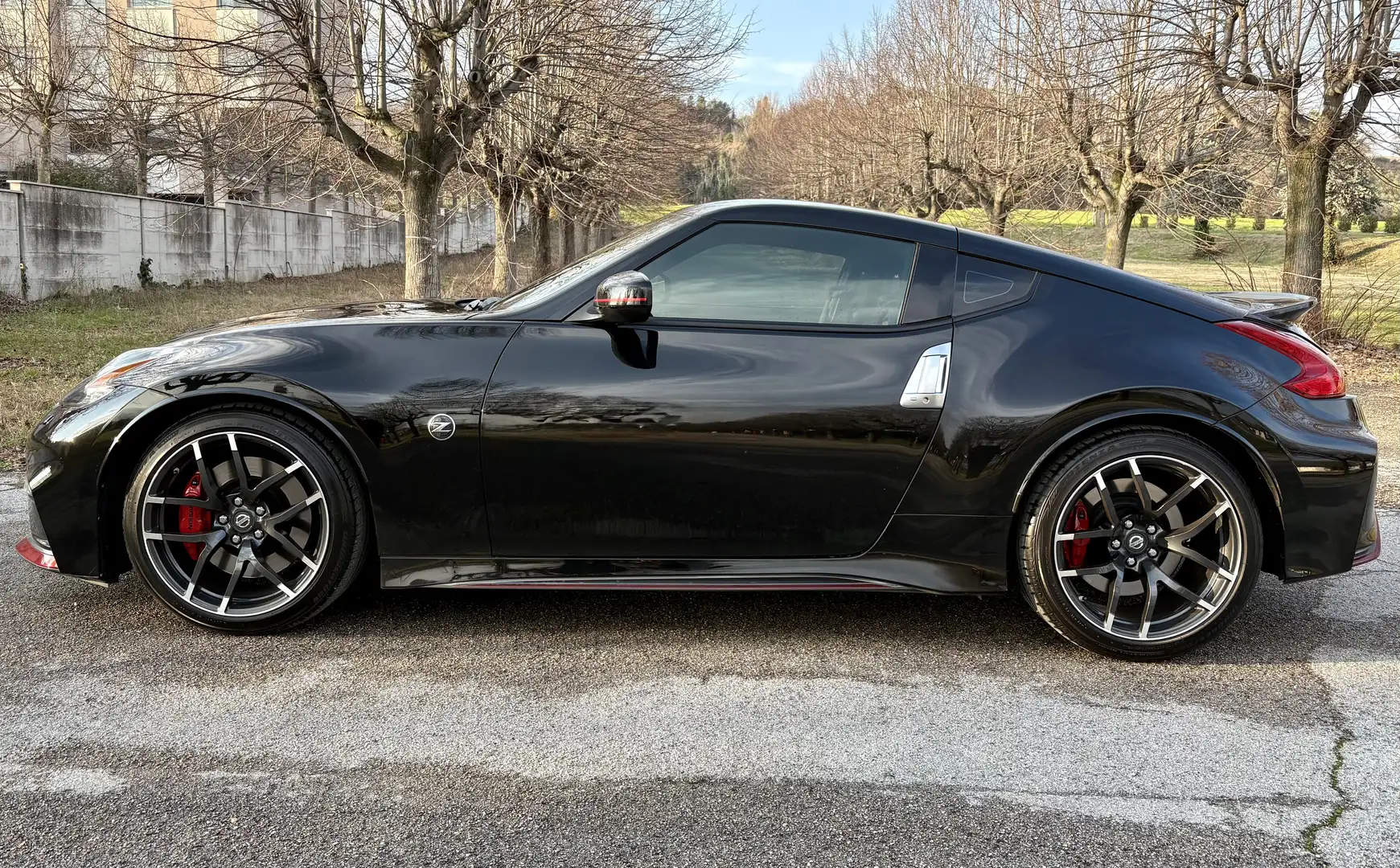 Nissan 370Z Coupe 3.7 V6 Nismo my16 - 1
