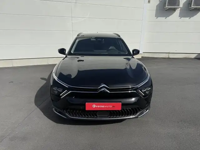 Citroen C5 X view 2
