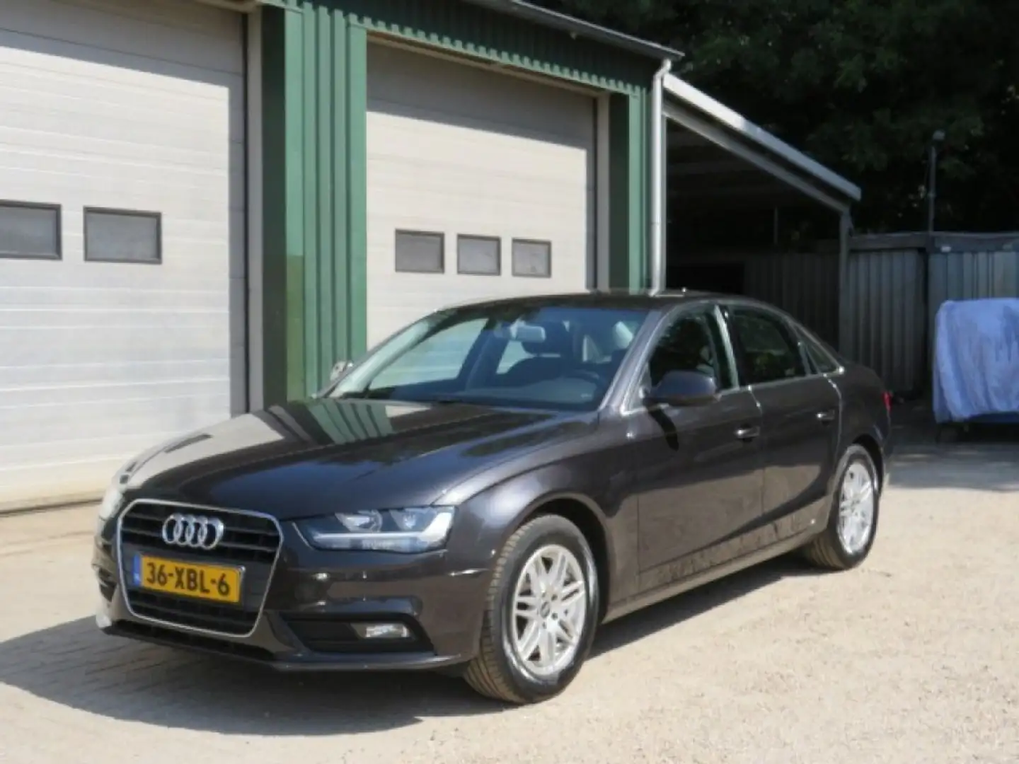 Audi A4 1.8 TFSI PRO  L. BNS Grijs - 2