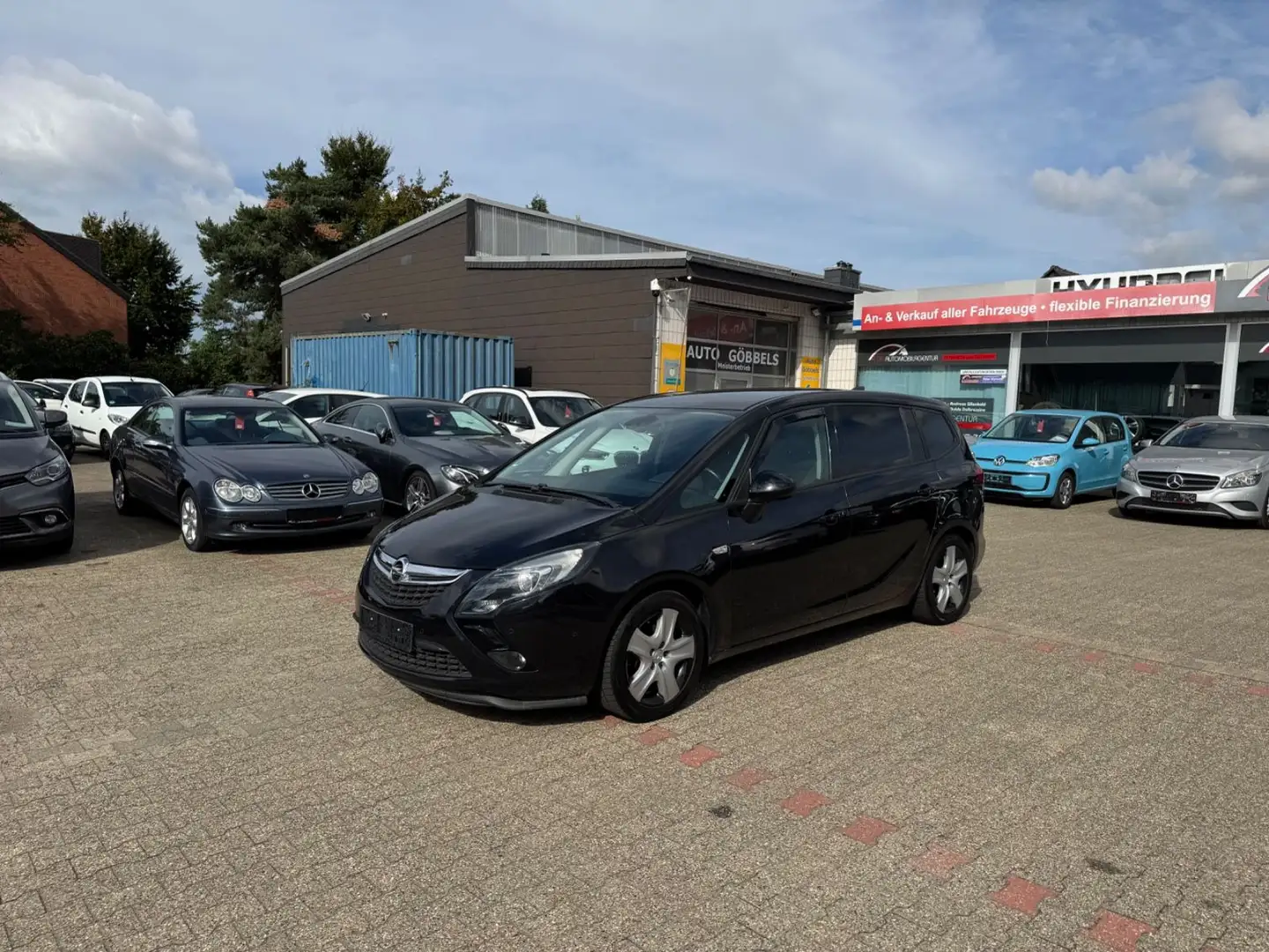 Opel Zafira Tourer 7-Sitzer Navi PDC vo+ht Tempo MFL Noir - 1