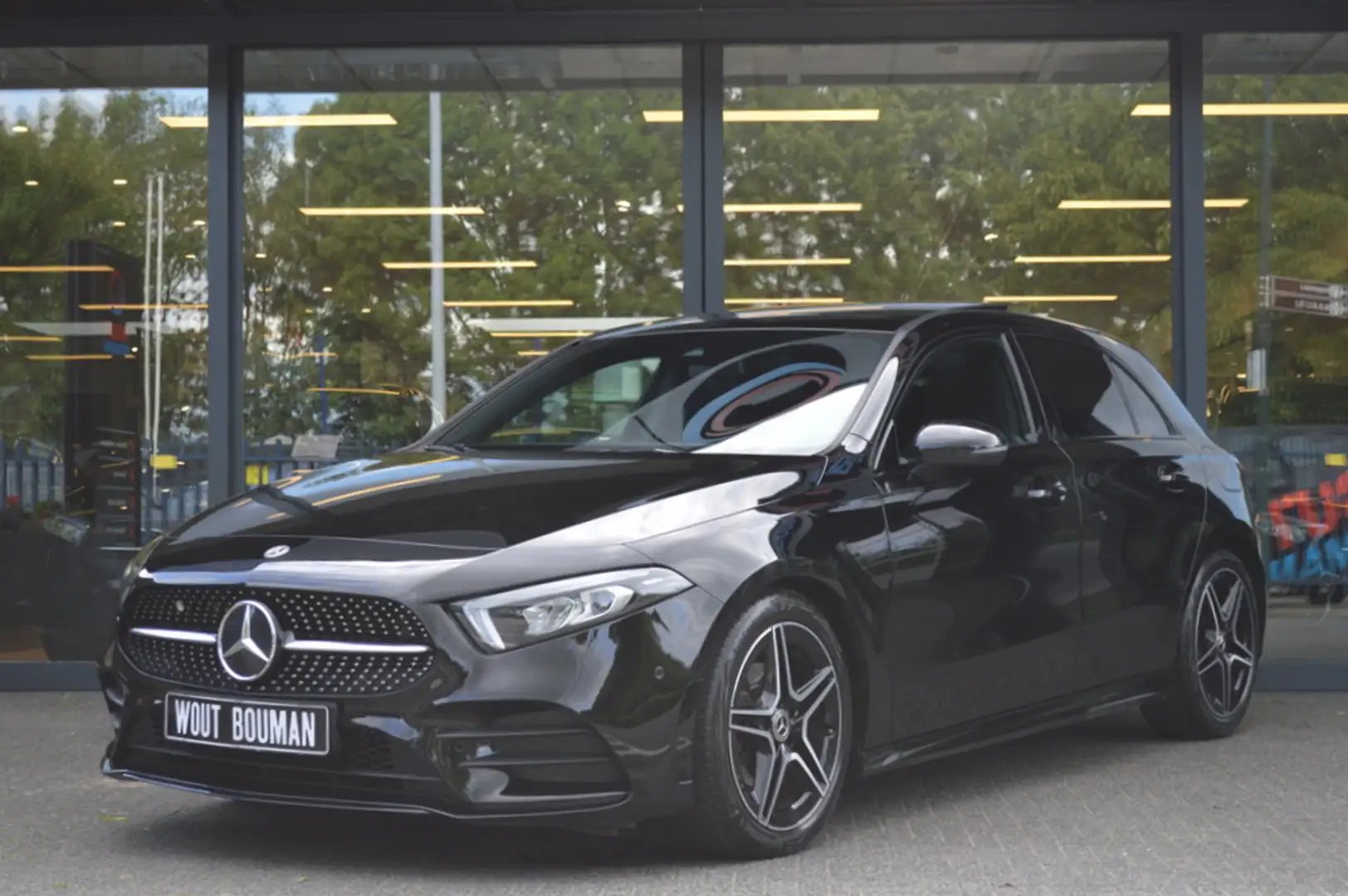 Mercedes-Benz A 180 AMG Led Panorama Widescreen Sfeer Camera Night Pdc Noir - 2