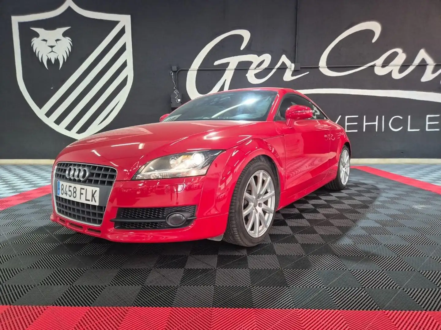 Audi TT Coupe 2.0 TFSI Rojo - 1