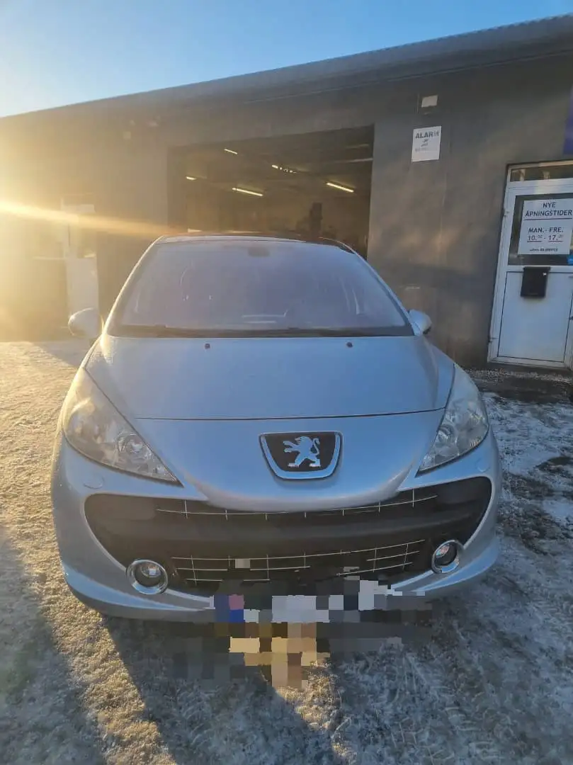 Peugeot 207 207 1.6 HDi 16V 90ch BLUE LION Style USB Box - 1